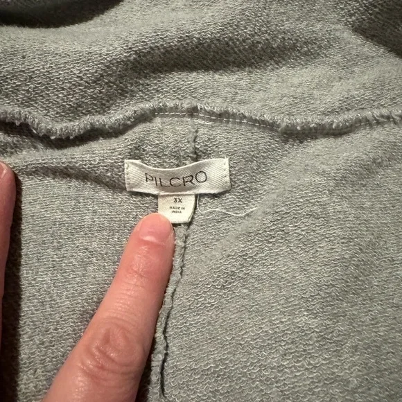 Pilcro Light Gray Textured Top - Picture 2 of 2